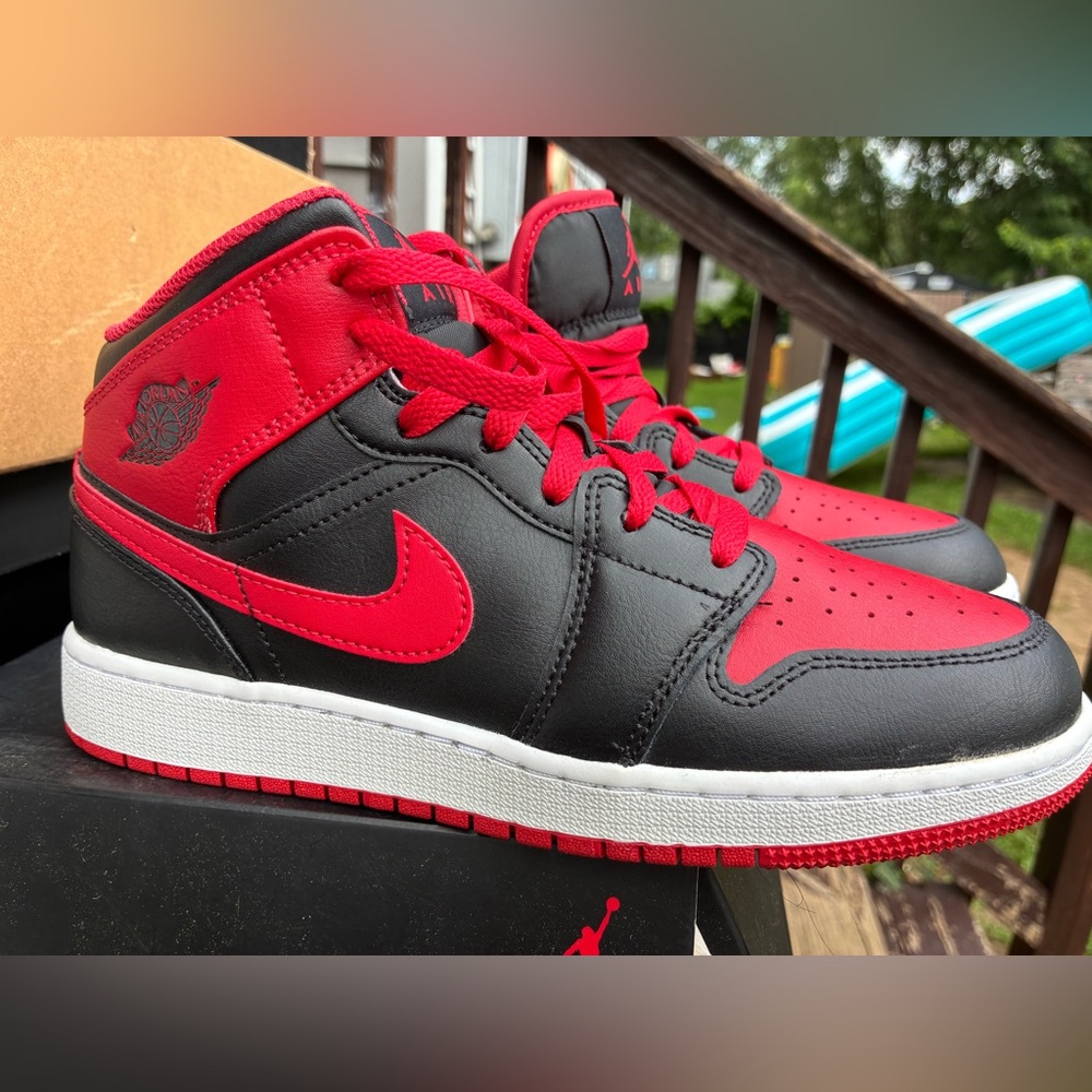 Nike Kids Black and Red Sneakers